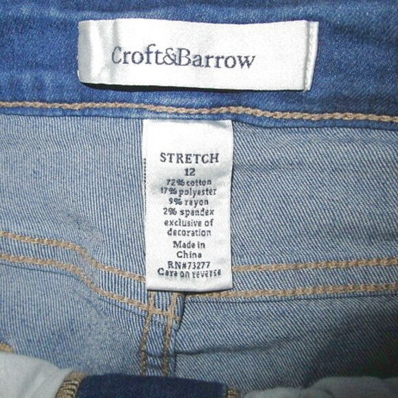 Croft & Barrow EMBROIDERED Denim Size 12 JEANS Crop STRETCH Mid Rise BOHO Flower - Picture 6 of 9